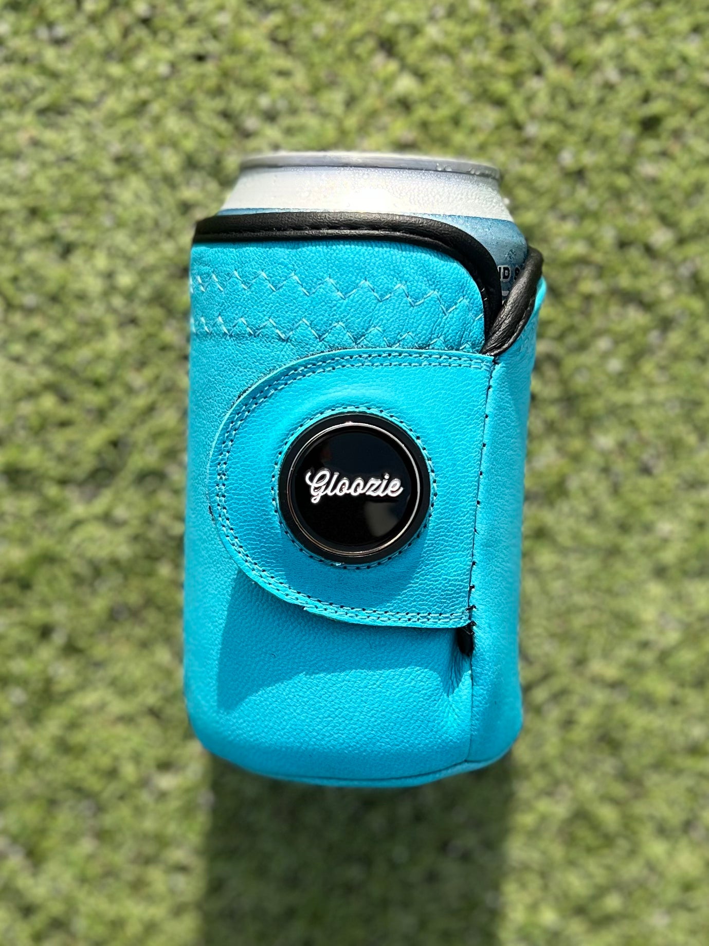Ocean blue golf glove Gloozie coozie with branded ball marker