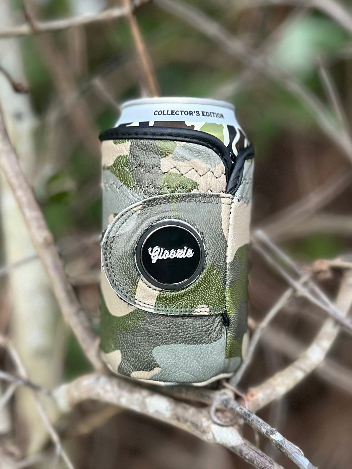 Camo golf glove Gloozie coozie with branded ball marker